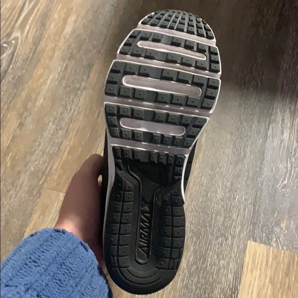 Nike Air Max - Picture 3 of 4